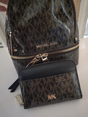 MK mini Rhea backpack & Wallet